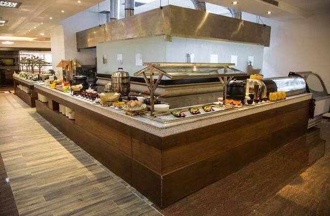 rose garden hotel yangon 9