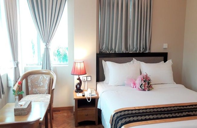 grand laurel hotel 6