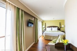 the strand cruise 13